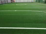 لينة الأخضر لكرة القدم العشب الاصطناعي 50 مم ارتفاع العشب الاصطناعي لملعب كرة القدم
